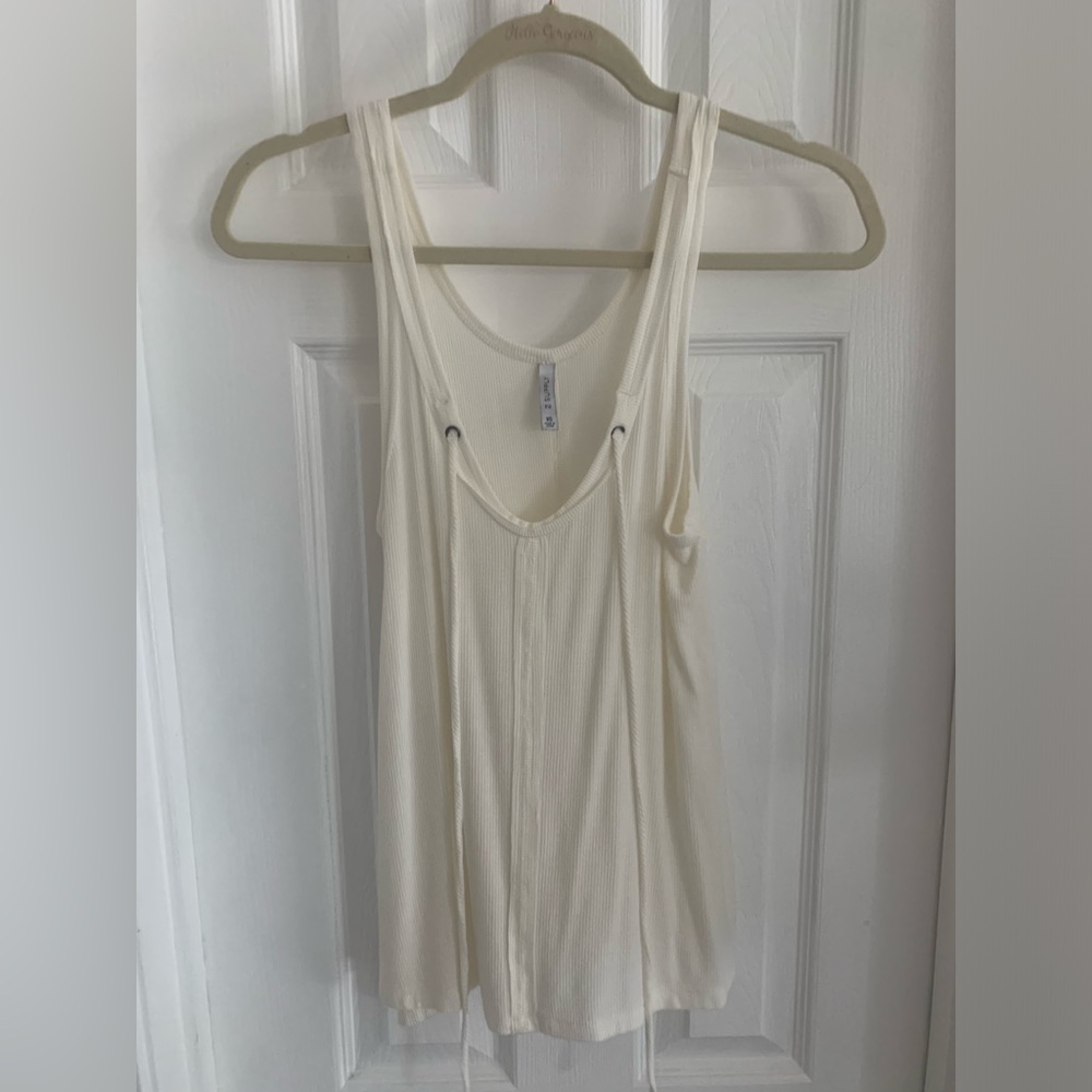 Z supply tank top